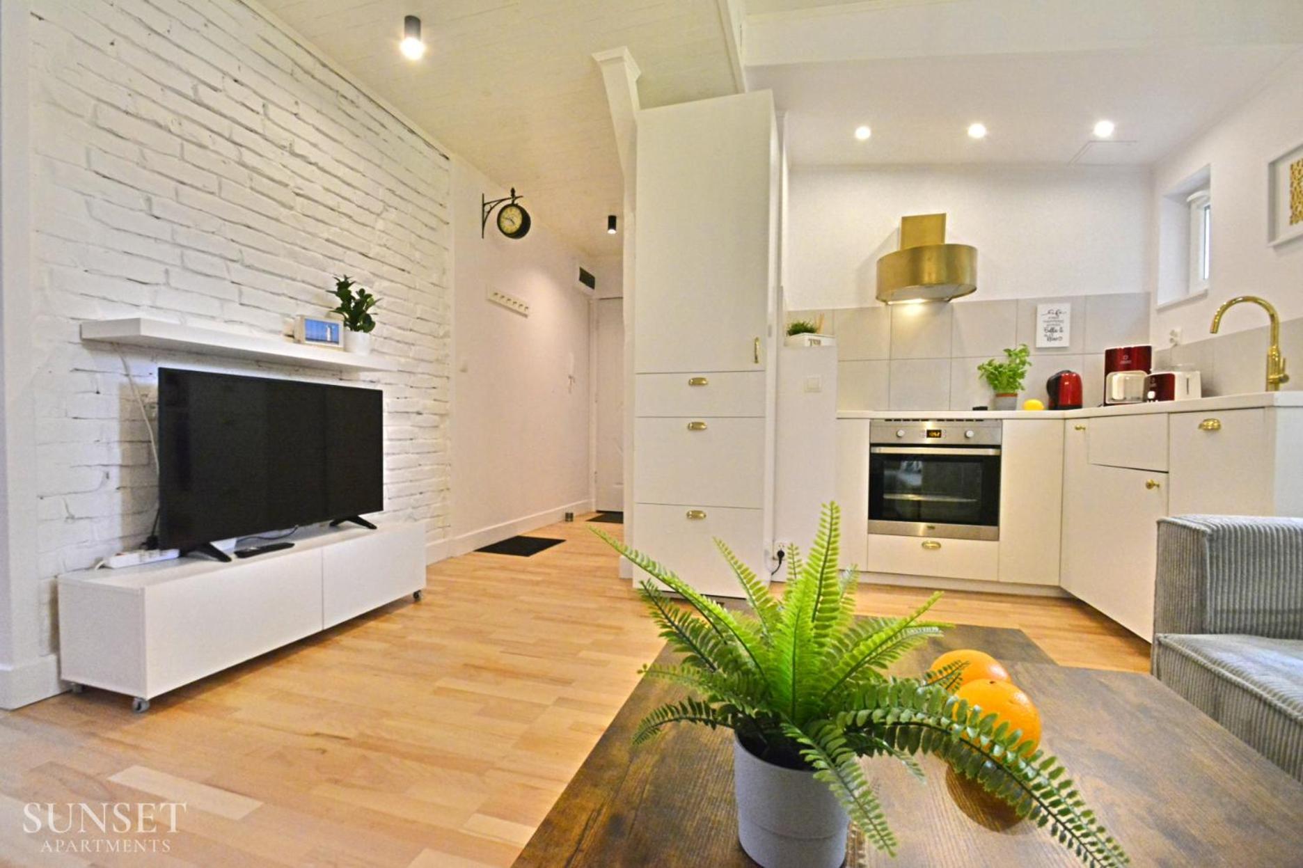 Sunset Apartments - Kapitanska - Plaza 500M 斯维诺乌伊希切 外观 照片